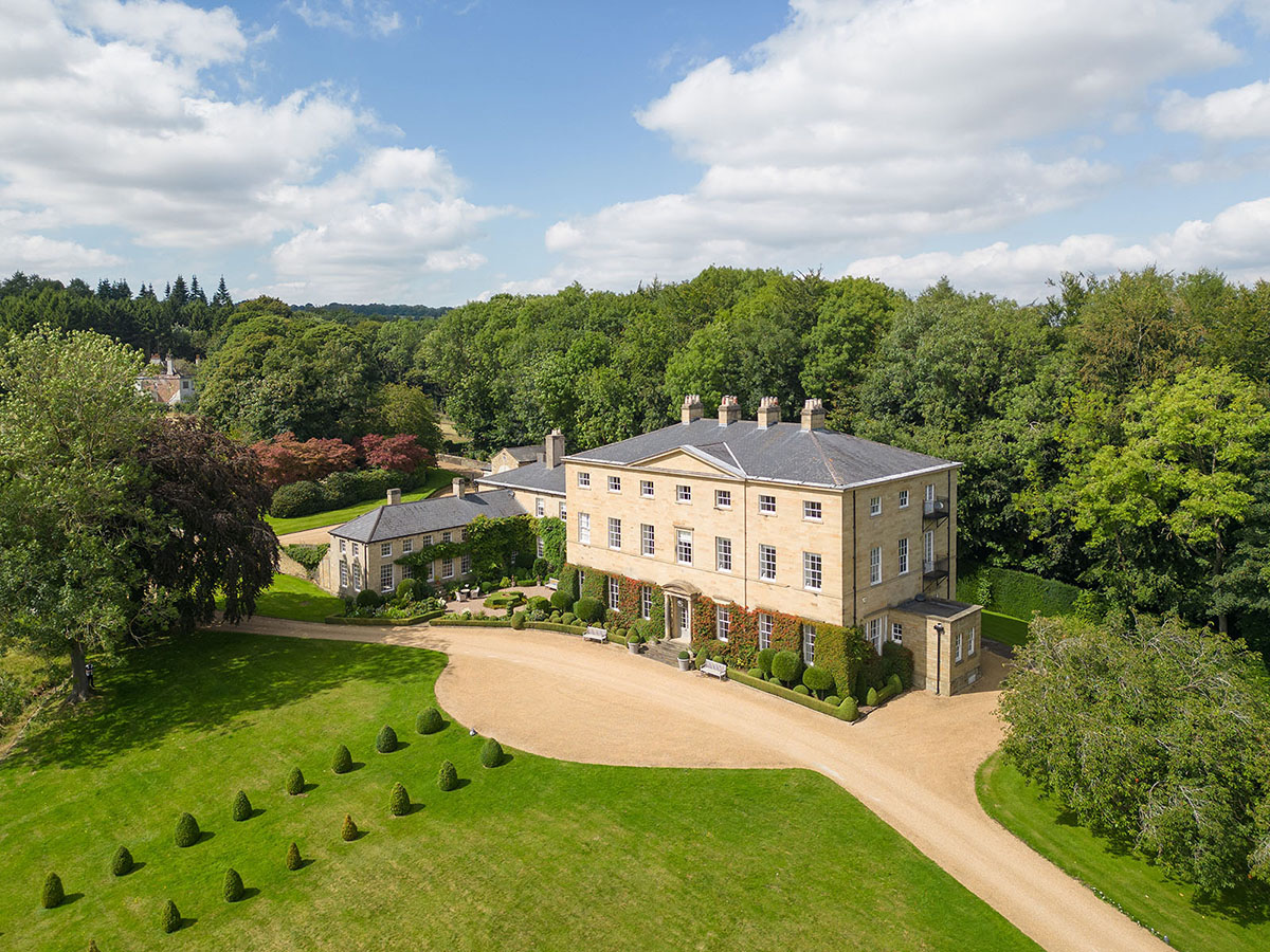 Country house exterior photogaph